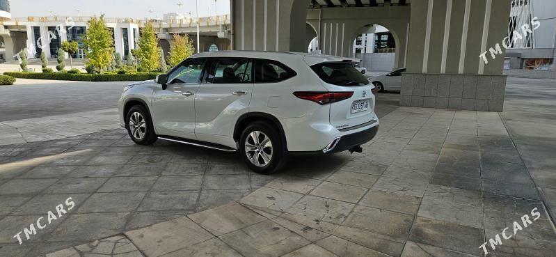 Toyota Highlander 2022 - 580 000 TMT - Ашхабад - img 4