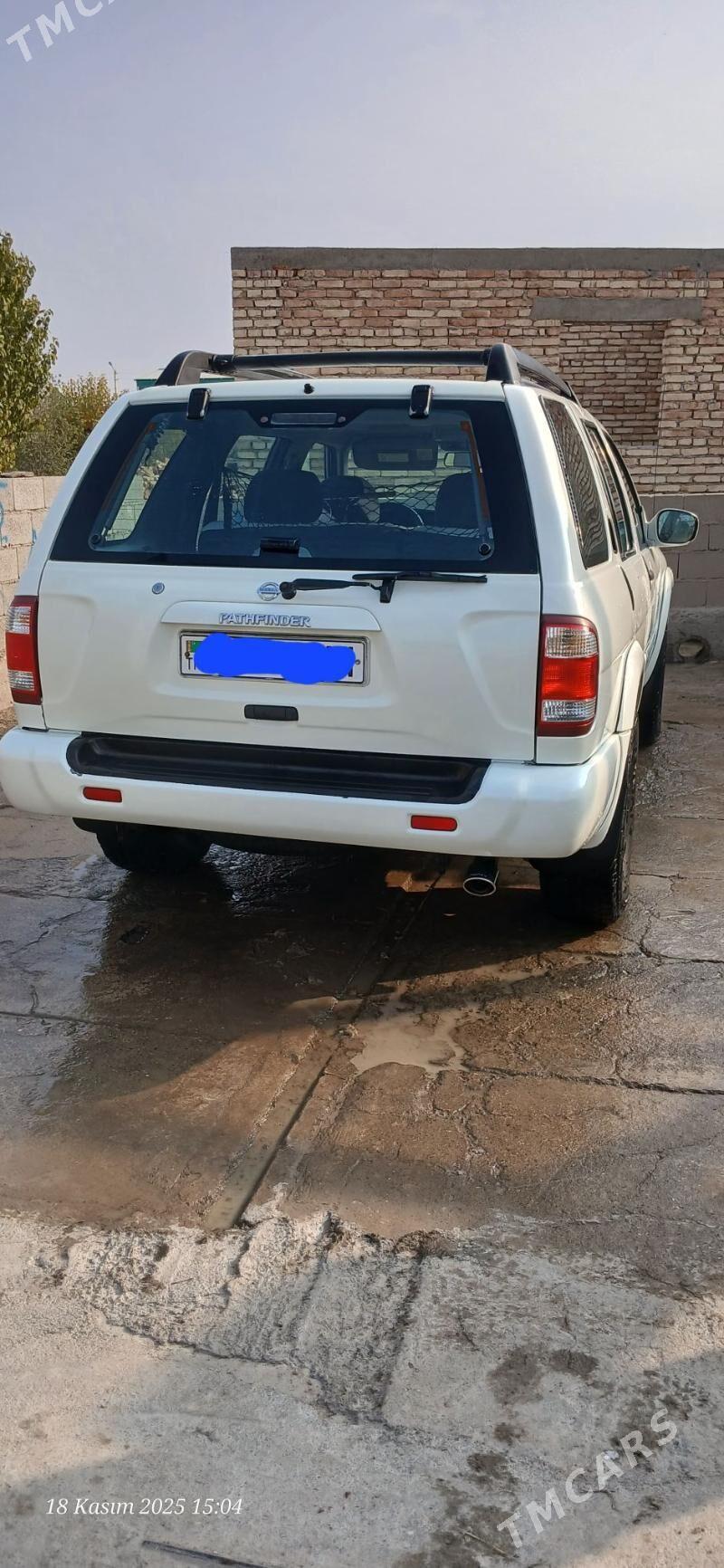 Nissan Pathfinder 2003 - 140 000 TMT - Bäherden - img 4
