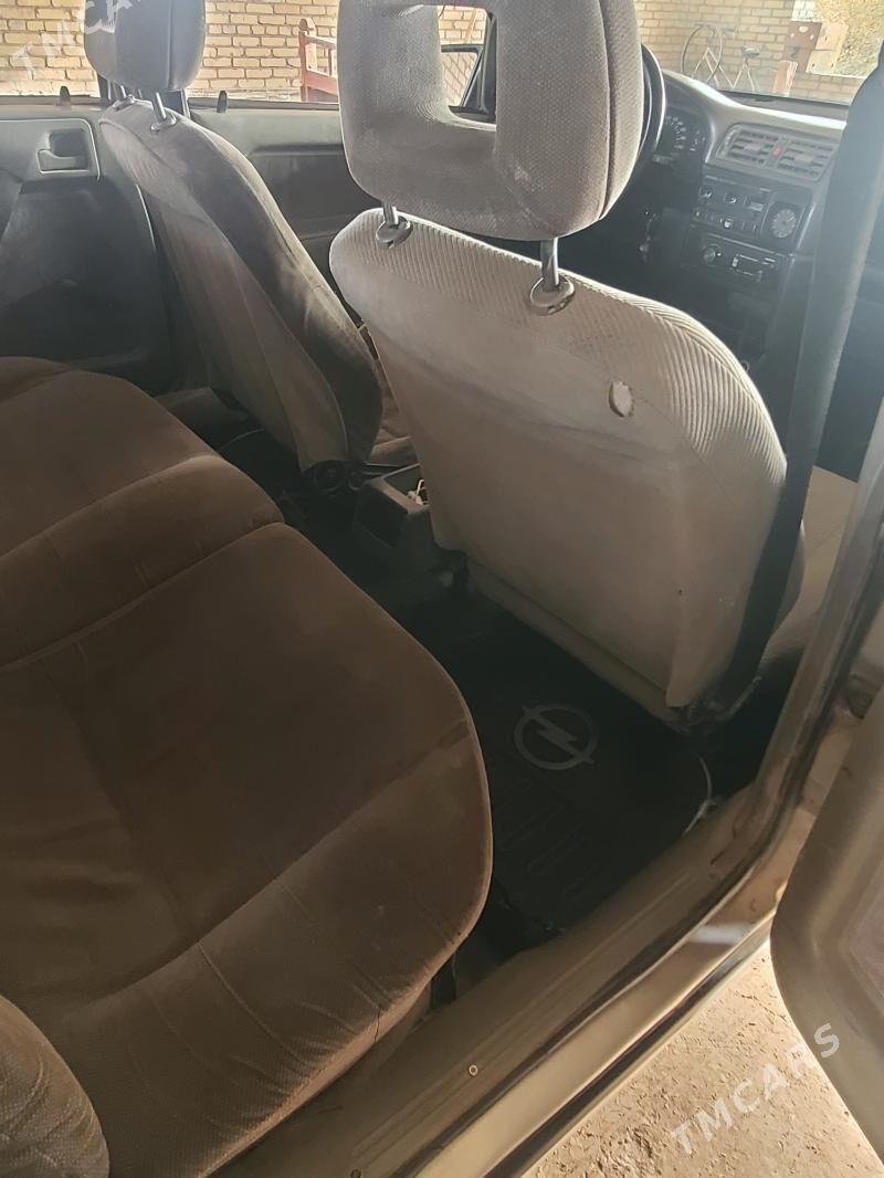 Opel Vectra 1990 - 40 000 TMT - Туркменабат - img 8