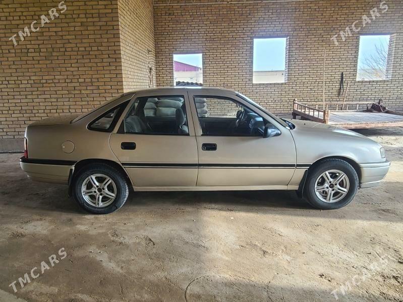 Opel Vectra 1990 - 40 000 TMT - Туркменабат - img 2