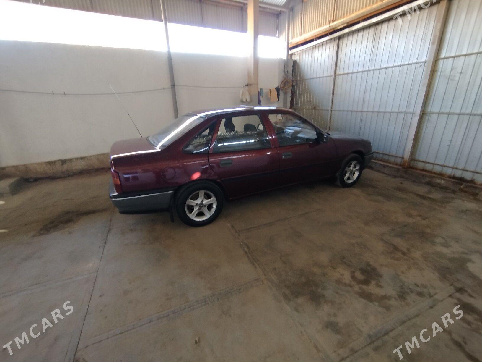 Opel Vectra 1991 - 40 000 TMT - Мургап - img 4