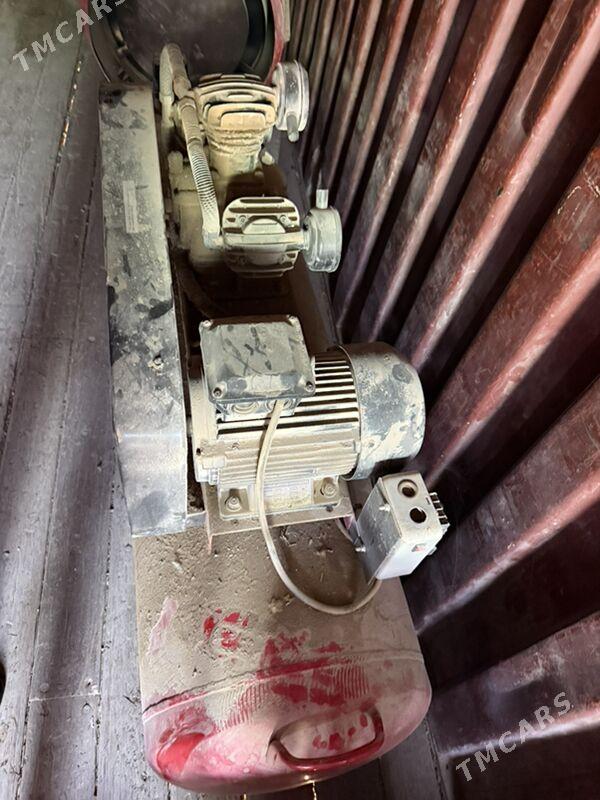 kampresr - Büzmeýin - img 1