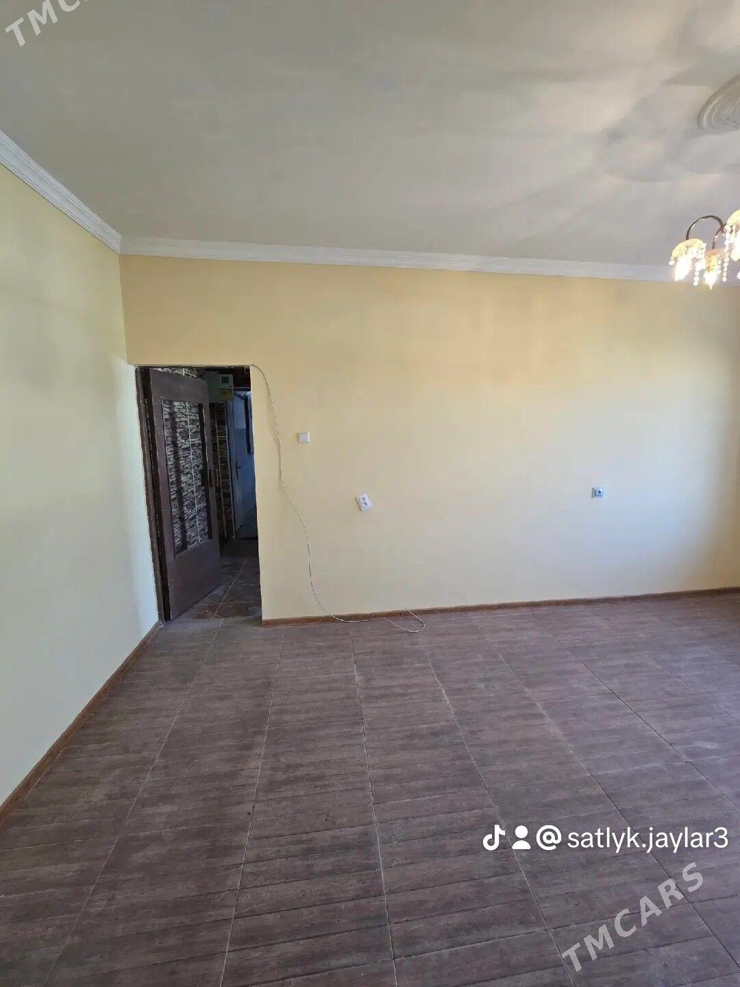 Satlyk jay 1komnat dosaf arzan - Aşgabat - img 8