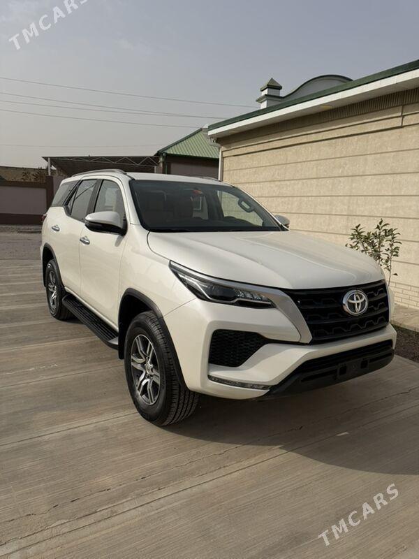 Toyota Fortuner 2021 - 588 000 TMT - Туркменабат - img 2