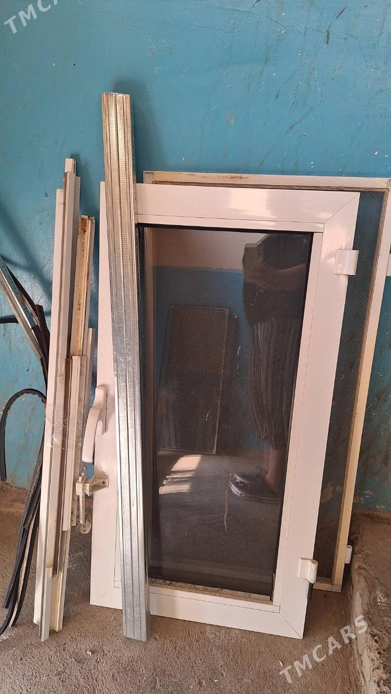 окно пластиковое - 8 мкр - img 3