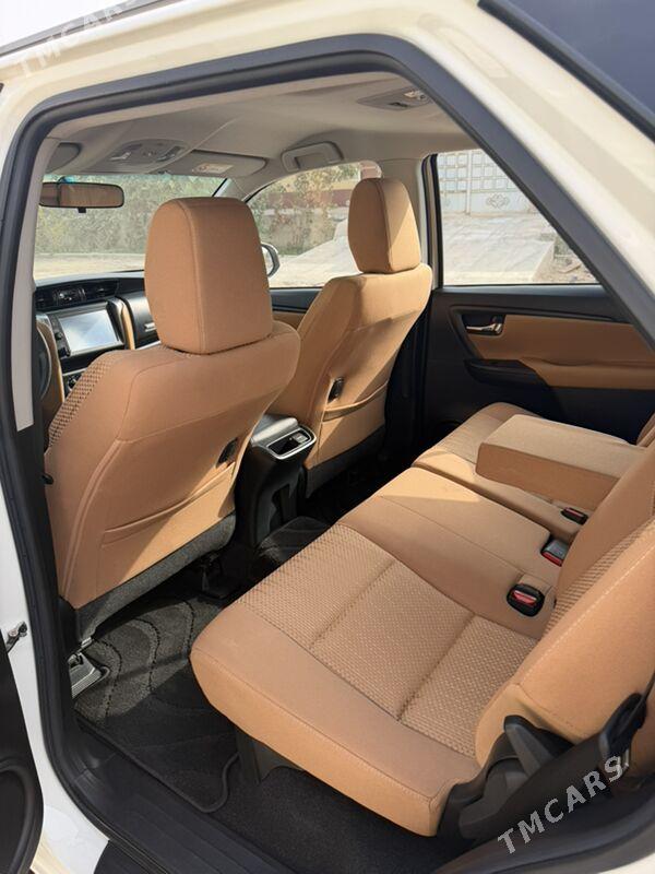 Toyota Fortuner 2021 - 588 000 TMT - Туркменабат - img 5