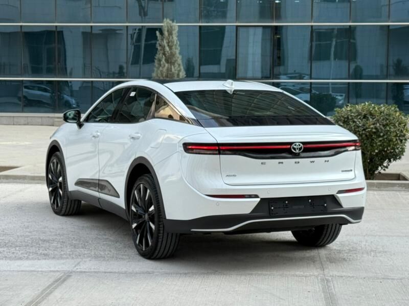 Toyota Crown 2023 - 697 000 TMT - Aşgabat - img 4