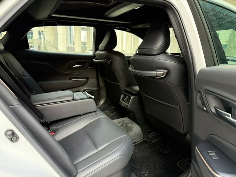 Toyota Crown 2023 - 697 000 TMT - Aşgabat - img 8