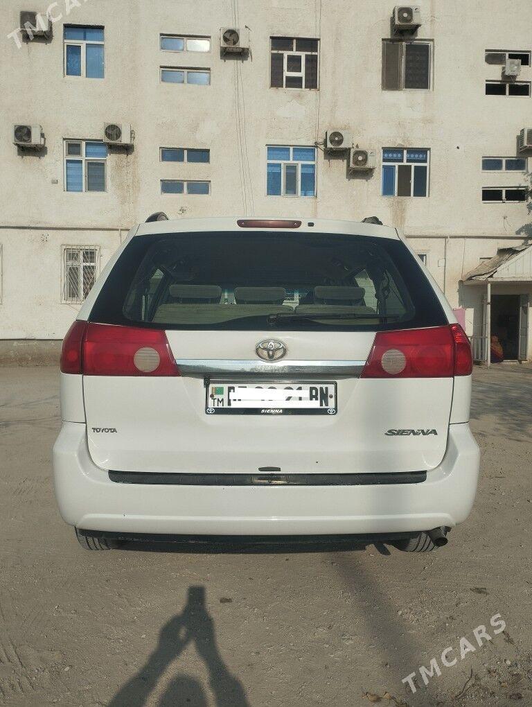 Toyota Sienna 2008 - 235 000 TMT - Балканабат - img 4
