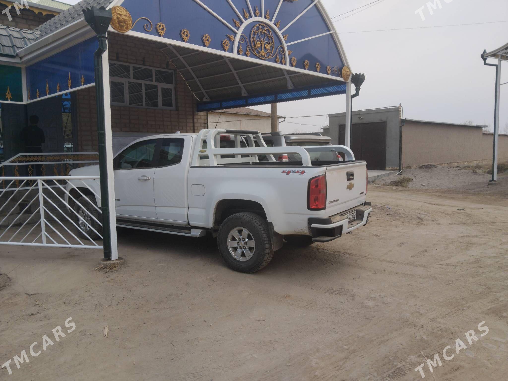 Chevrolet Colorado 2016 - 300 000 TMT - Gurbansoltan Eje - img 2