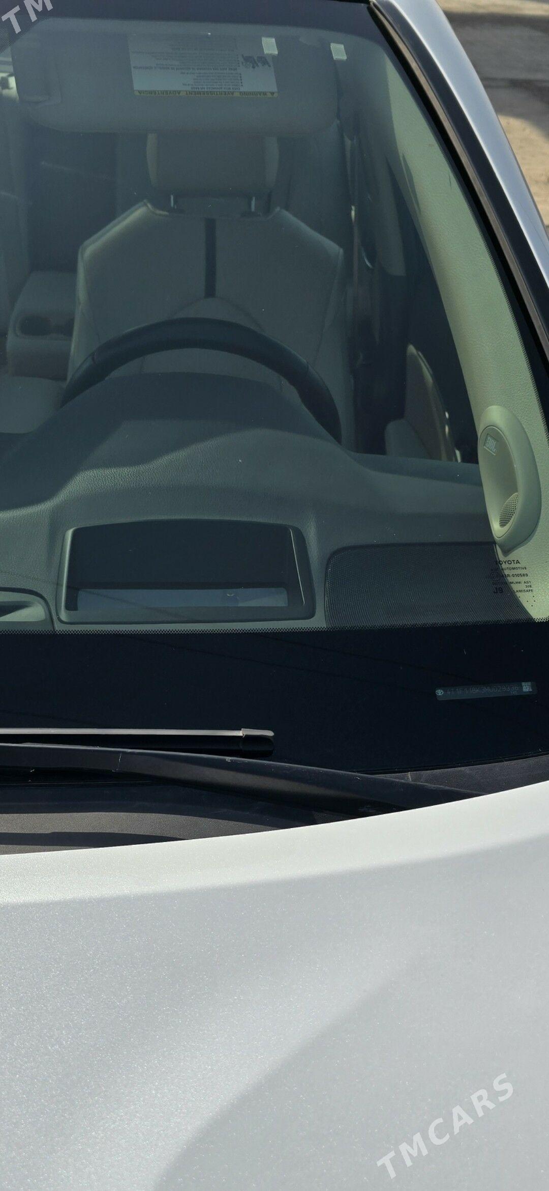 Toyota Camry 2021 - 360 000 TMT - Мары - img 3