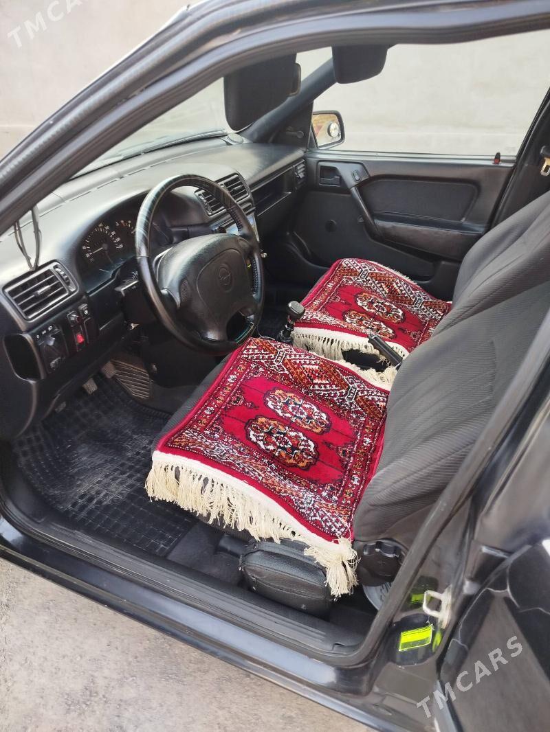 Opel Vectra 1995 - 52 000 TMT - Мары - img 2