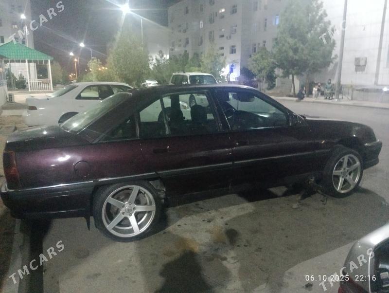Opel Omega 1992 - 35 000 TMT - Туркменбаши - img 2