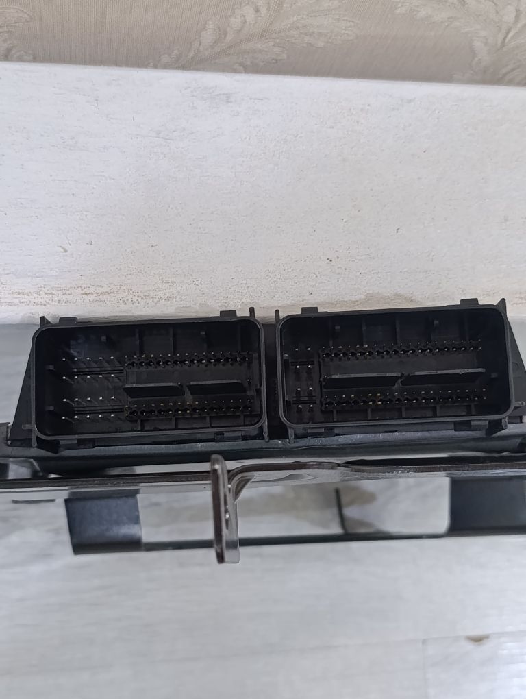 Kampyuter Ford Explorer 1 400 TMT - Ашхабад - img 2