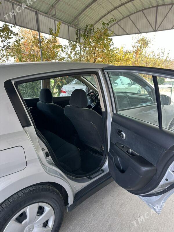 Nissan Versa 2010 - 140 000 TMT - Багир - img 5