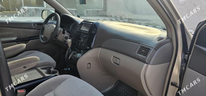 Toyota Sienna 2004 - 235 000 TMT - Халач - img 10