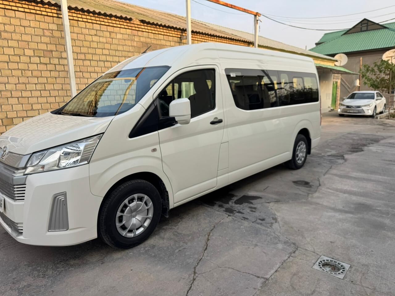 Toyota Hiace 2019 - 700 000 TMT - Ашхабад - img 3