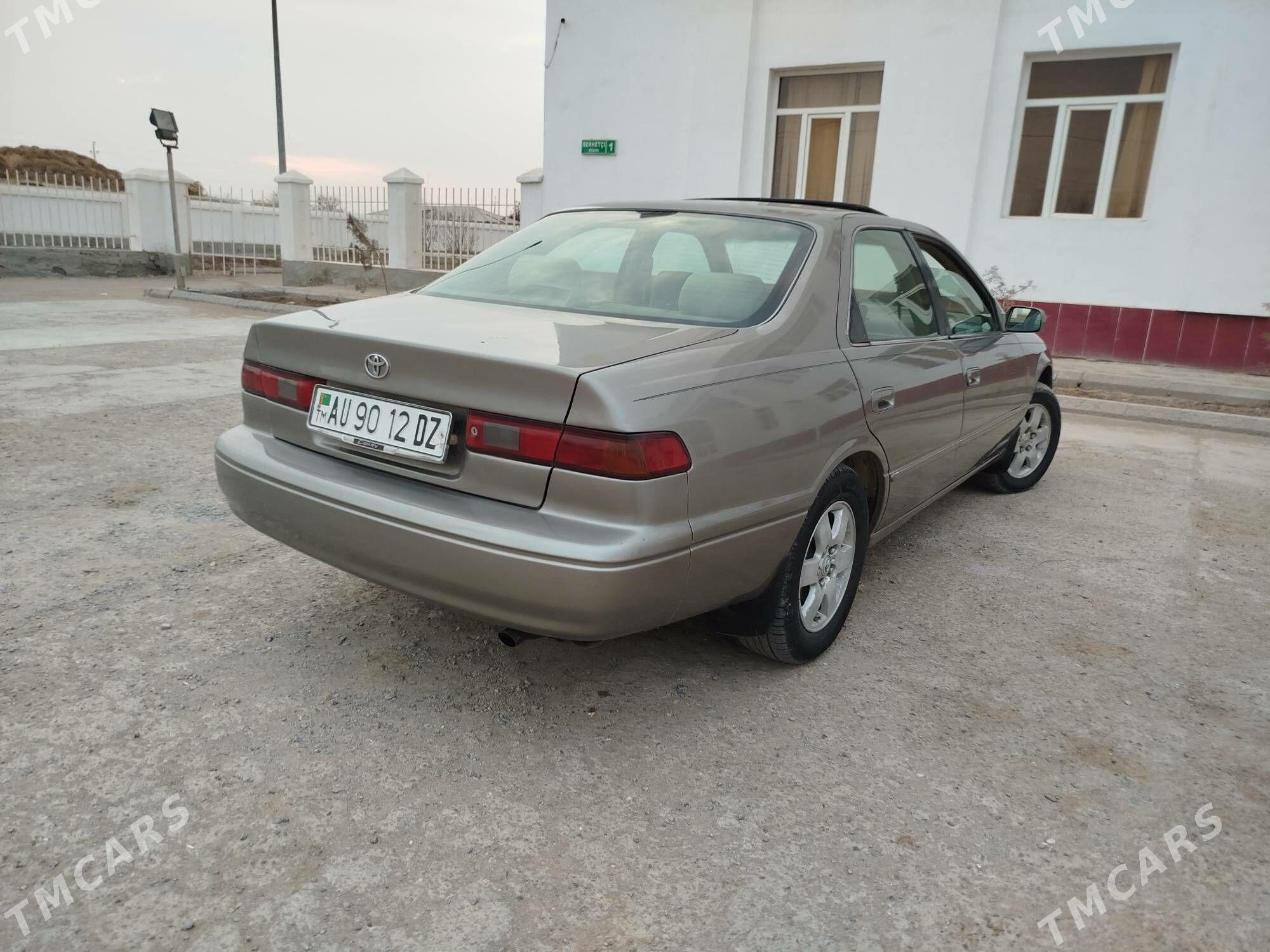 Toyota Camry 1999 - 128 000 TMT - Шабатский этрап - img 4