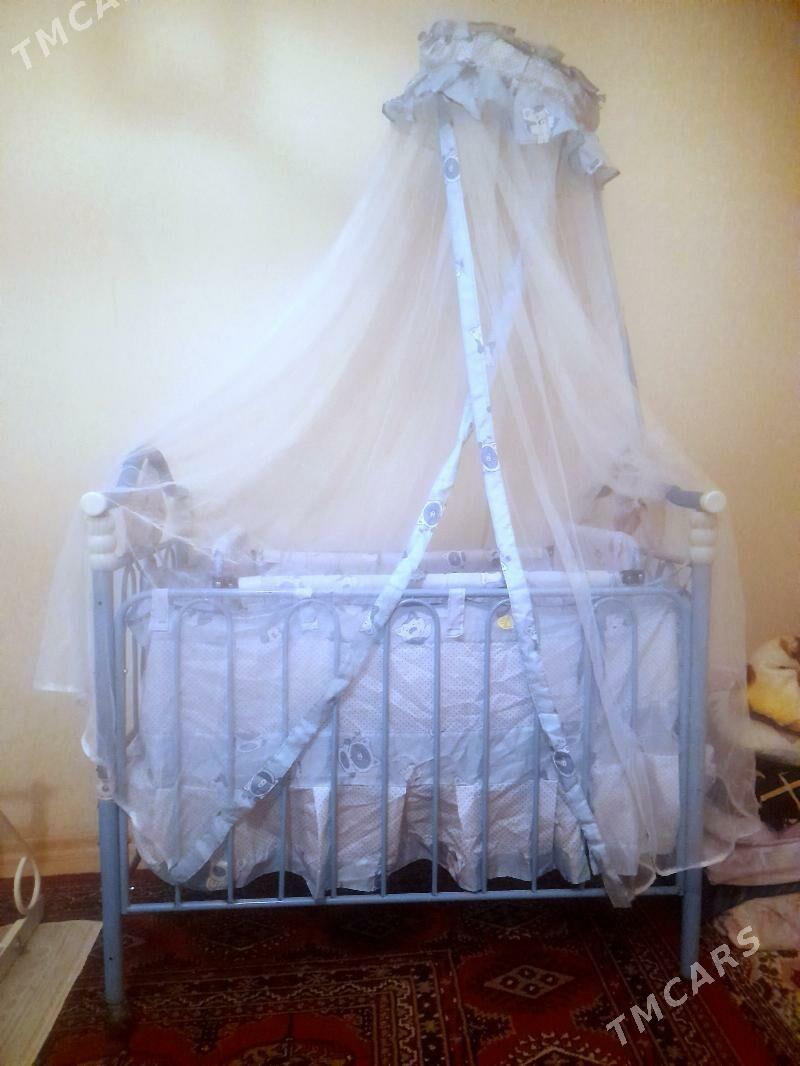 çaga krowat - Гарадамак - img 1