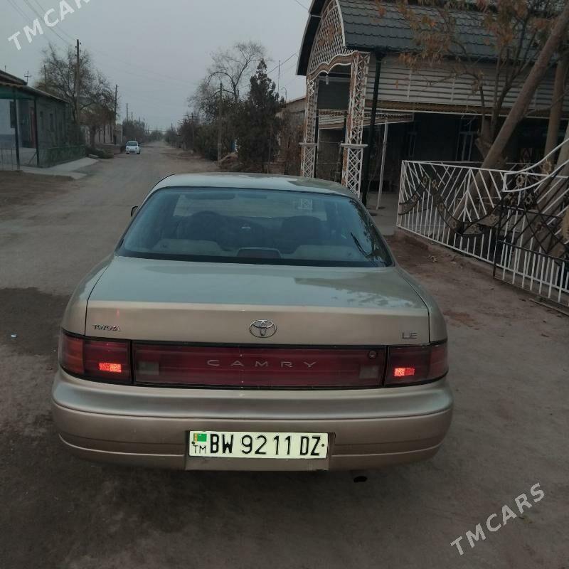 Toyota Camry 1995 - 75 000 TMT - Гурбансолтан Едже - img 3