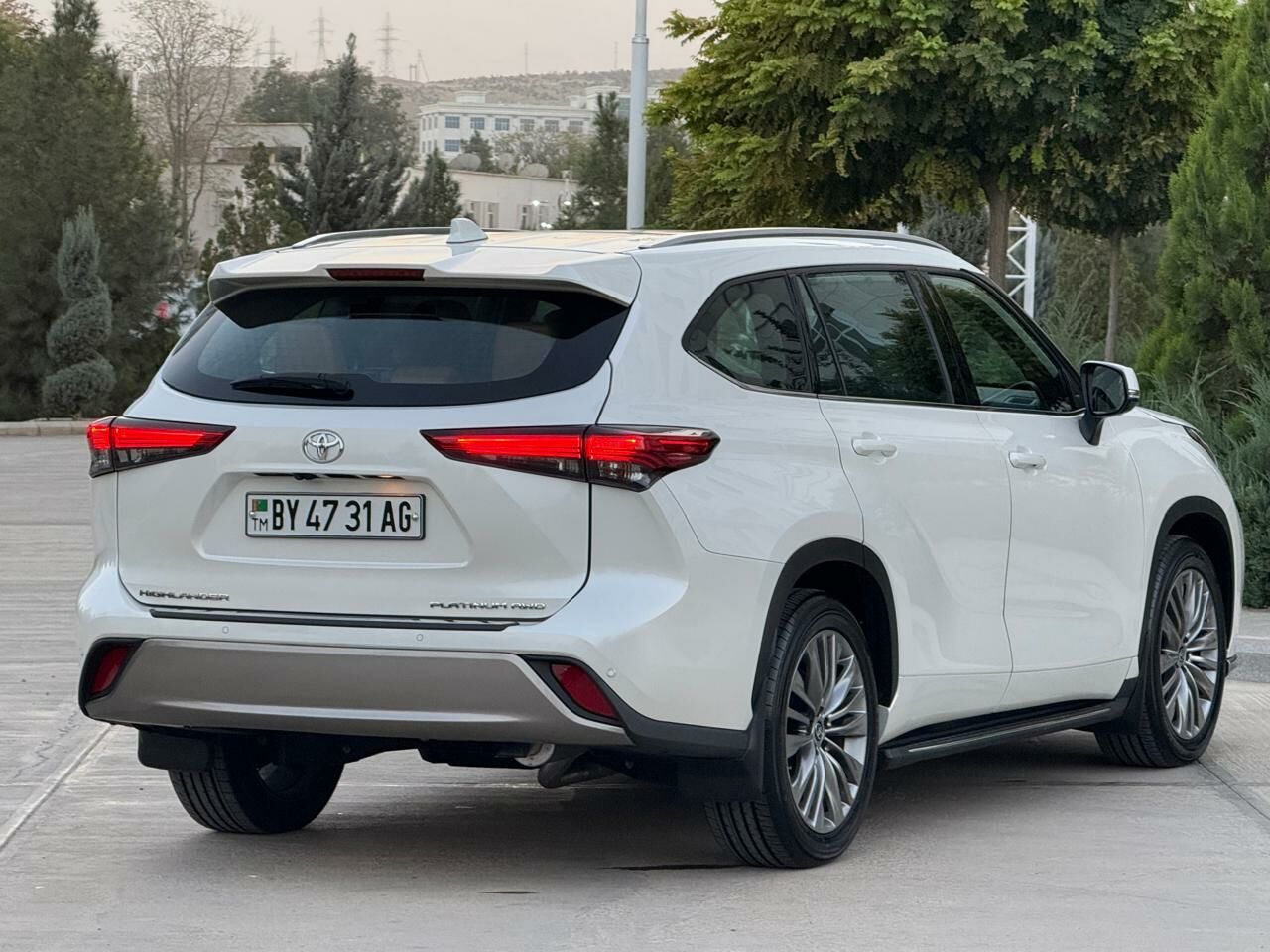 Toyota Highlander 2021 - 895 000 TMT - Aşgabat - img 5