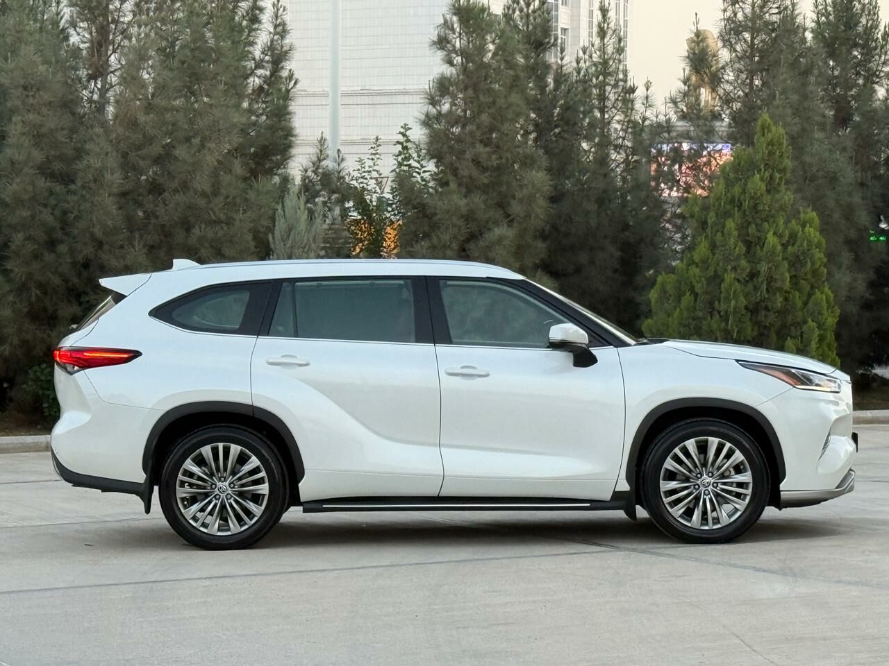 Toyota Highlander 2021 - 895 000 TMT - Aşgabat - img 7