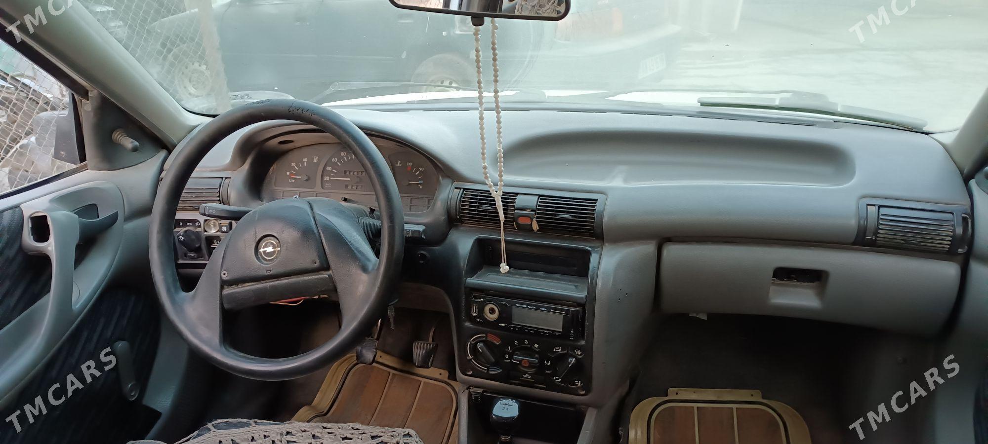 Opel Astra 1992 - 24 000 TMT - Мары - img 6