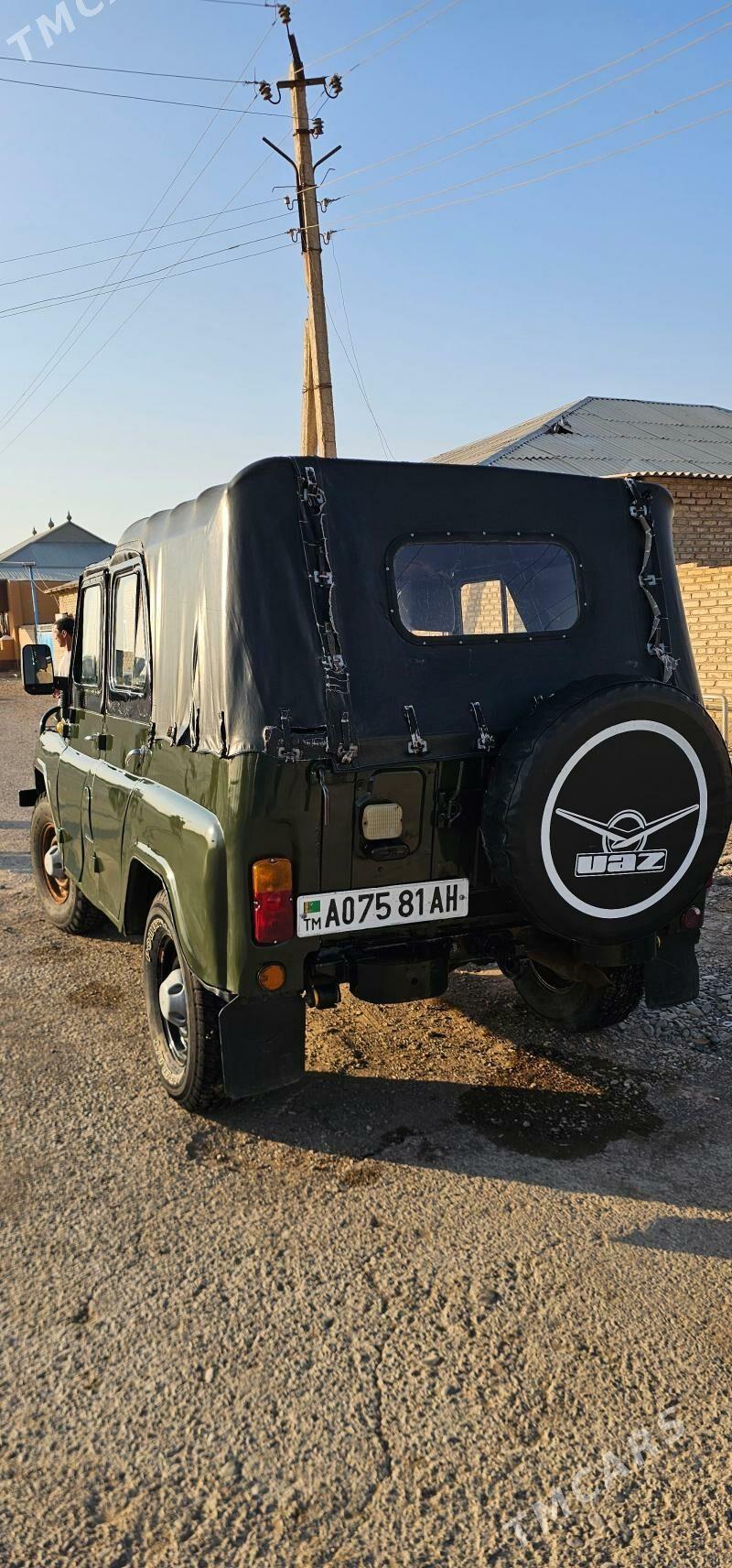 UAZ 469 2001 - 50 000 TMT - Серахс - img 3