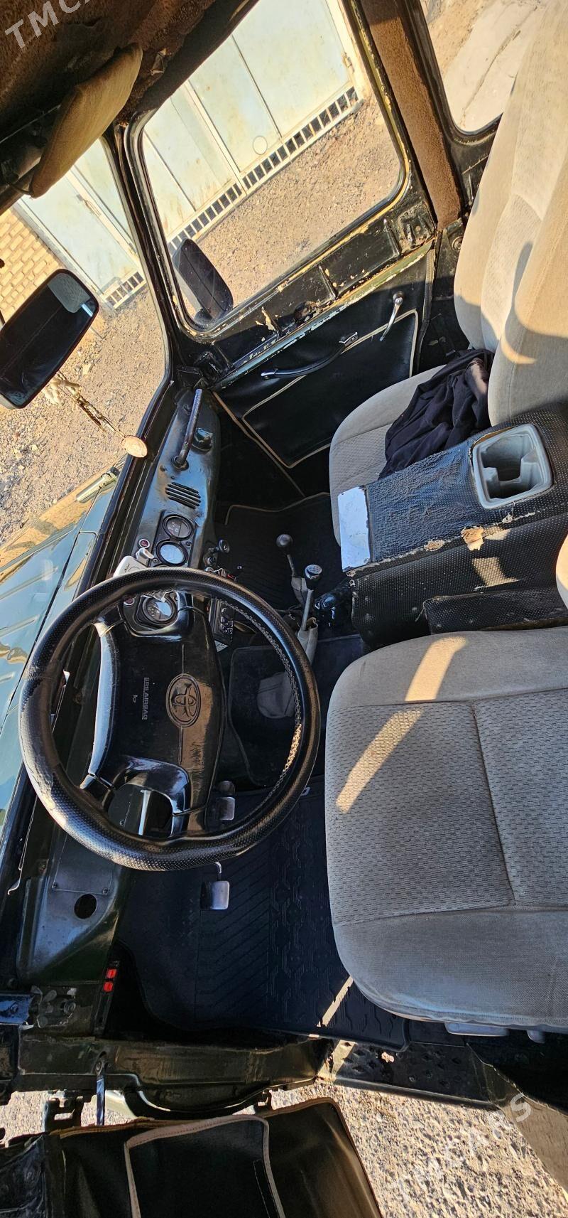 UAZ 469 2001 - 50 000 TMT - Серахс - img 6