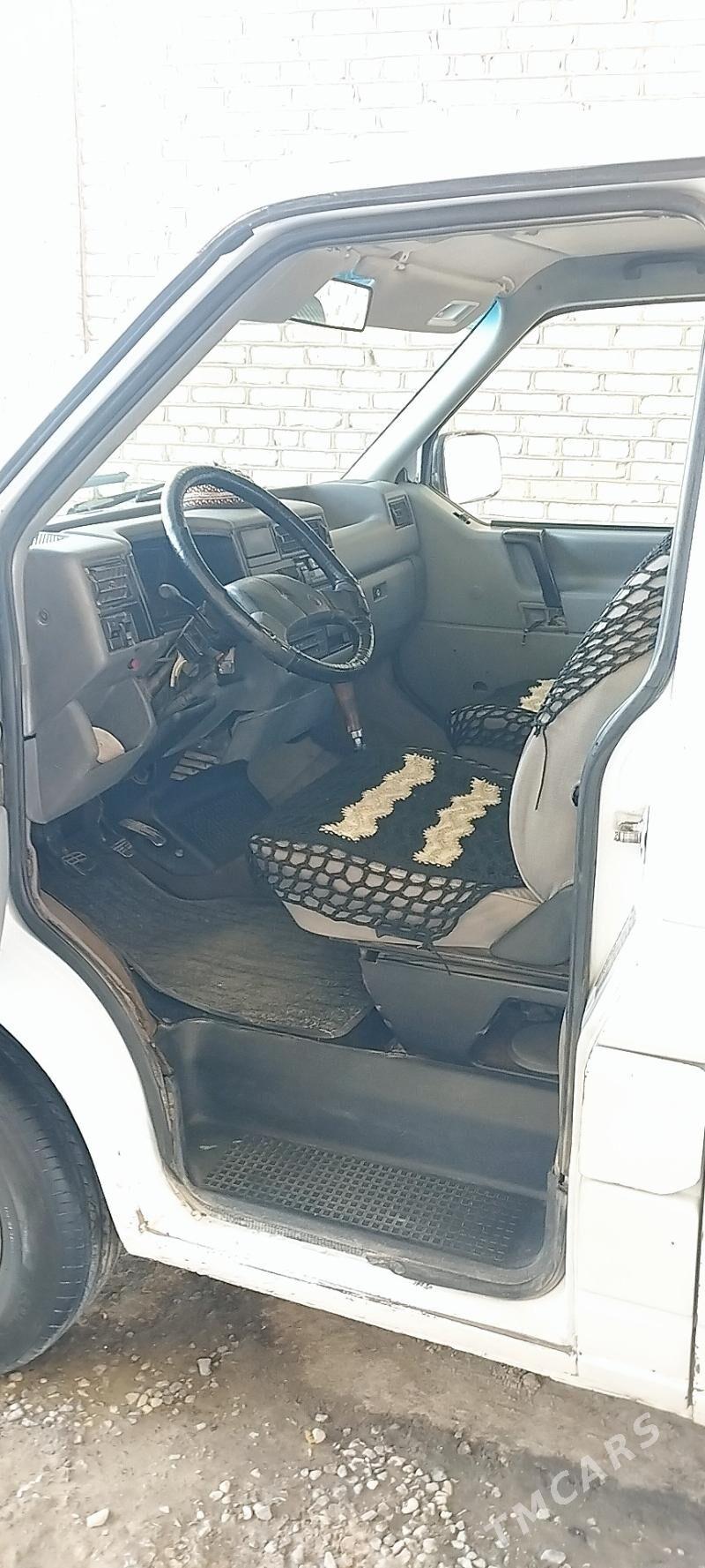 Volkswagen Transporter 1995 - 55 000 TMT - Мургап - img 8