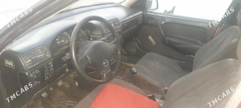 Opel Vectra 1992 - 27 000 TMT - Мургап - img 5