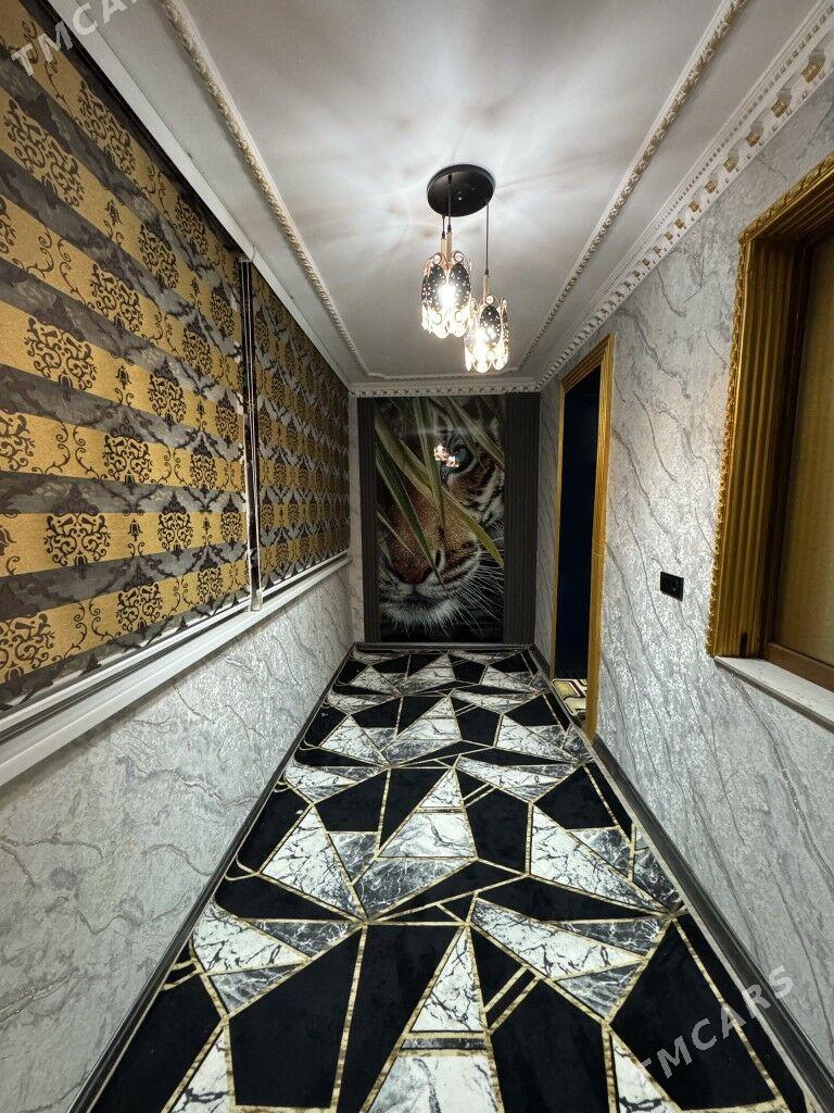 11MKR 2KOM 3ETAS - 11 мкр - img 2