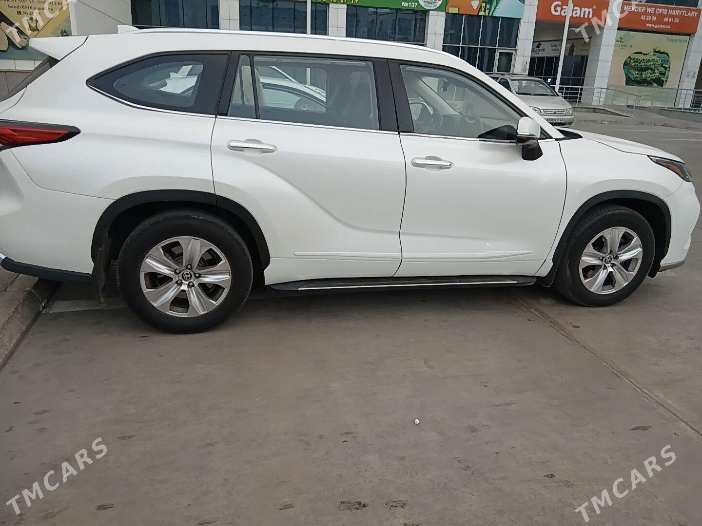 Toyota Highlander 2021 - 550 000 TMT - Бекреве - img 6