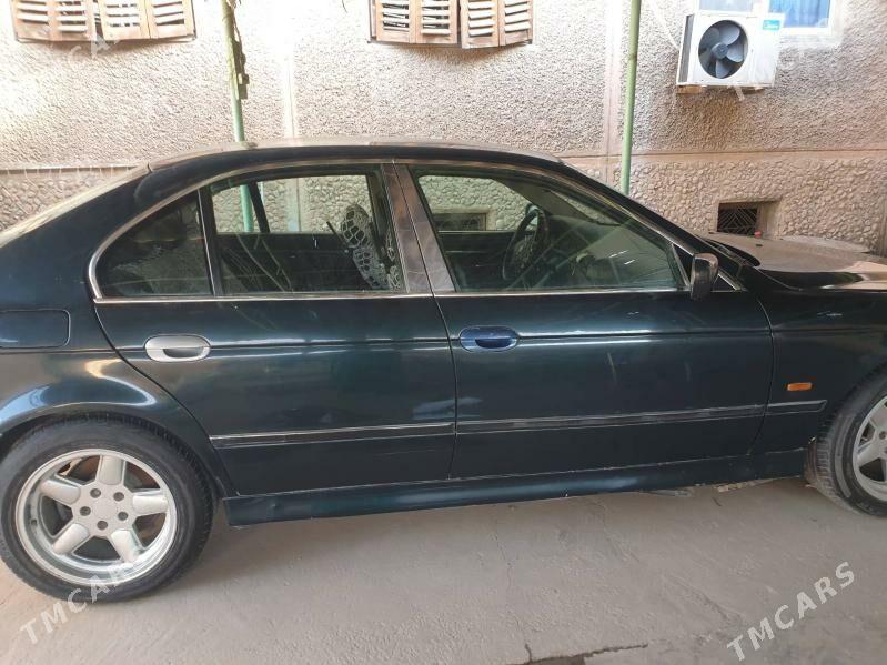 BMW E39 1998 - 50 000 TMT - Türkmenabat - img 2
