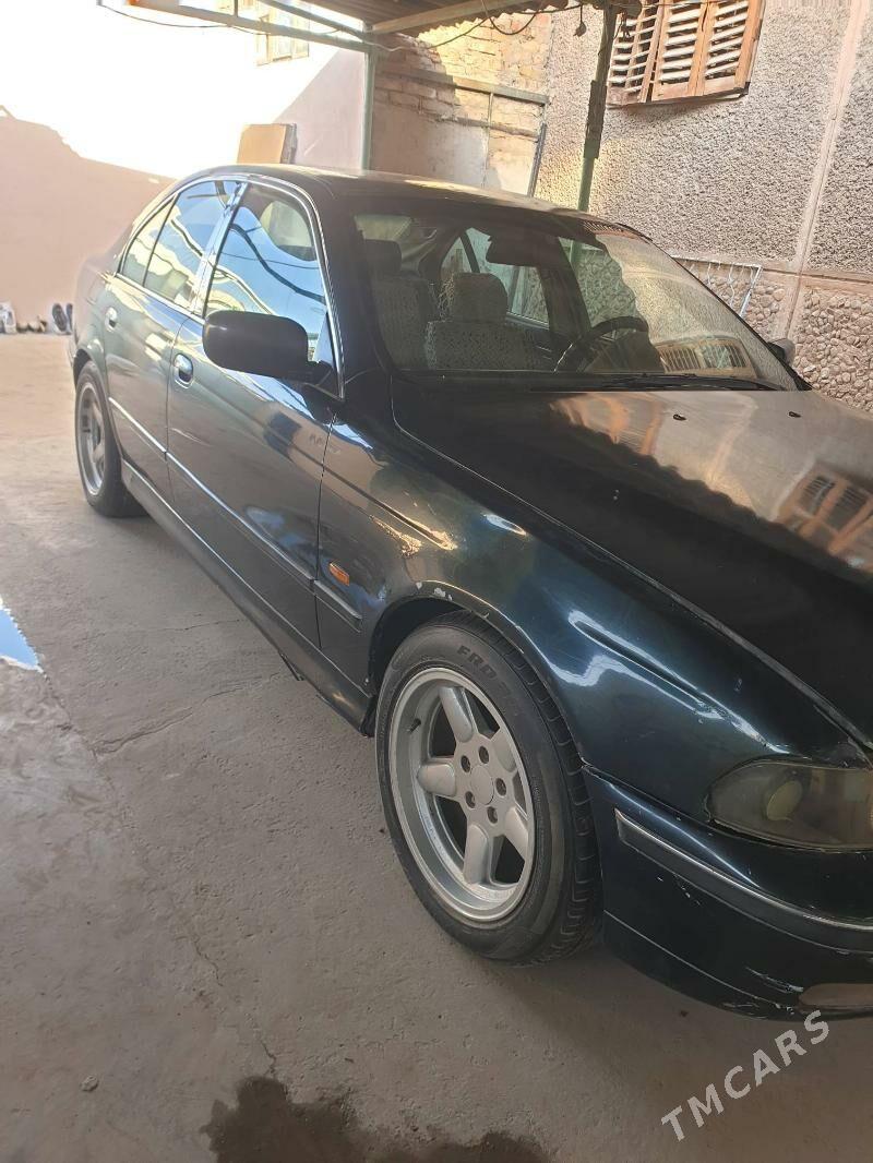 BMW E39 1998 - 50 000 TMT - Türkmenabat - img 3