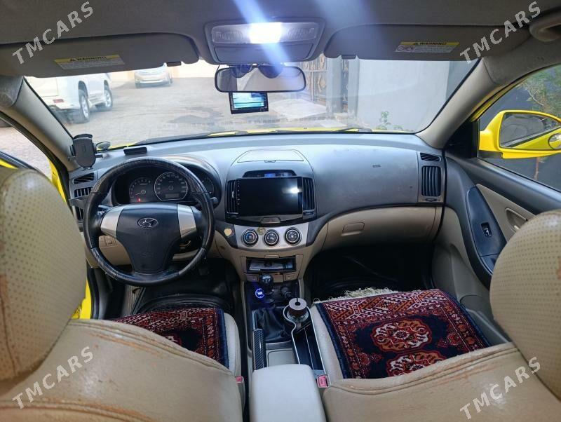 Hyundai Elantra 2010 - 80 000 TMT - Türkmenbaşy - img 2