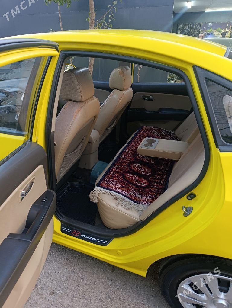 Hyundai Elantra 2010 - 80 000 TMT - Türkmenbaşy - img 3