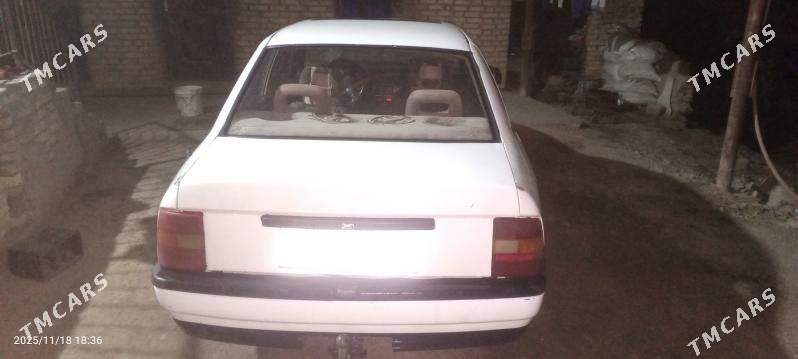 Opel Vectra 1992 - 29 000 TMT - Векильбазар - img 3