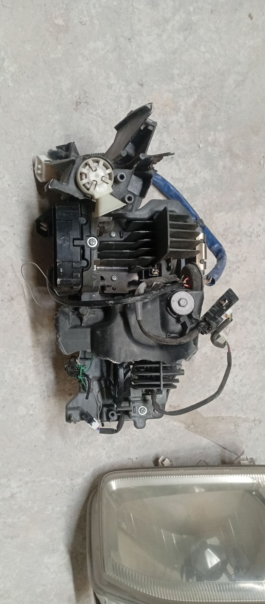 lupa fara lexsus rx 350 700 TMT - Bedew - img 2