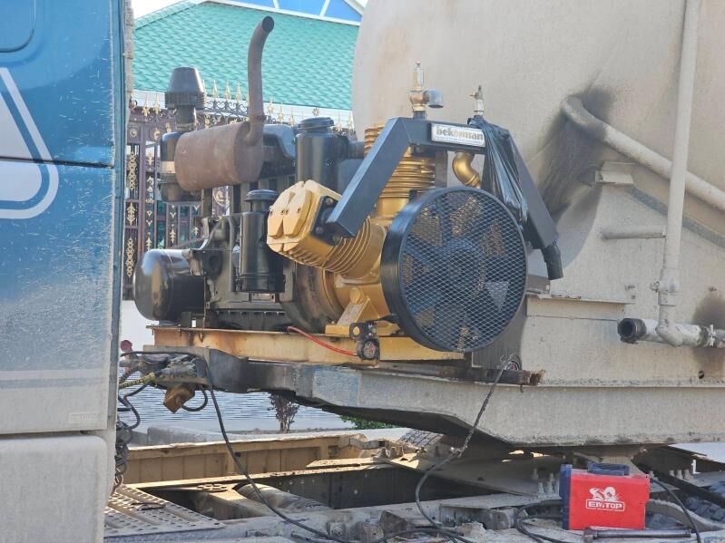 kampresir 2 poršyn 33 000 TMT - Aşgabat - img 1