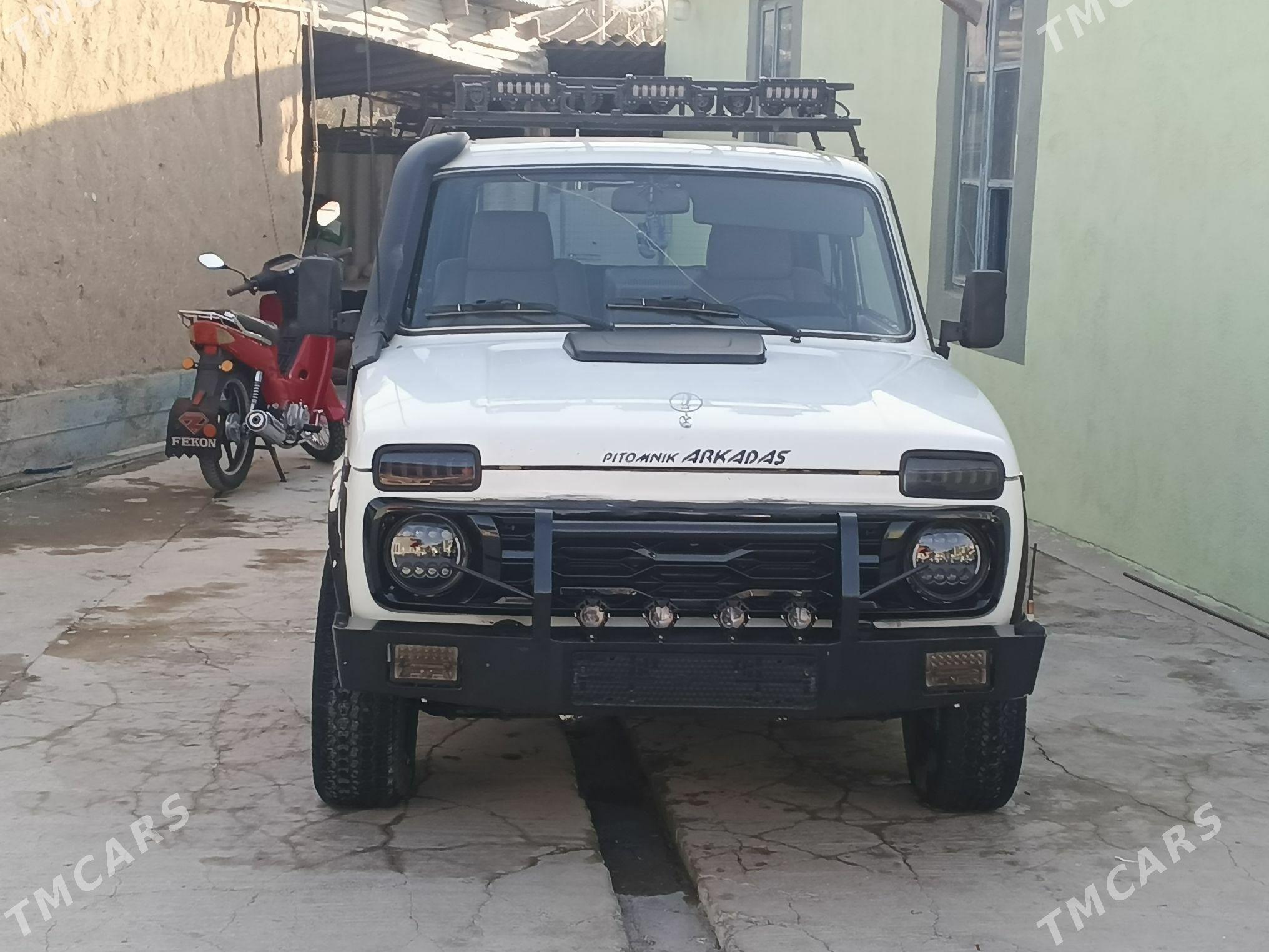 Lada Niva 2003 - 85 000 TMT - Bäherden - img 2