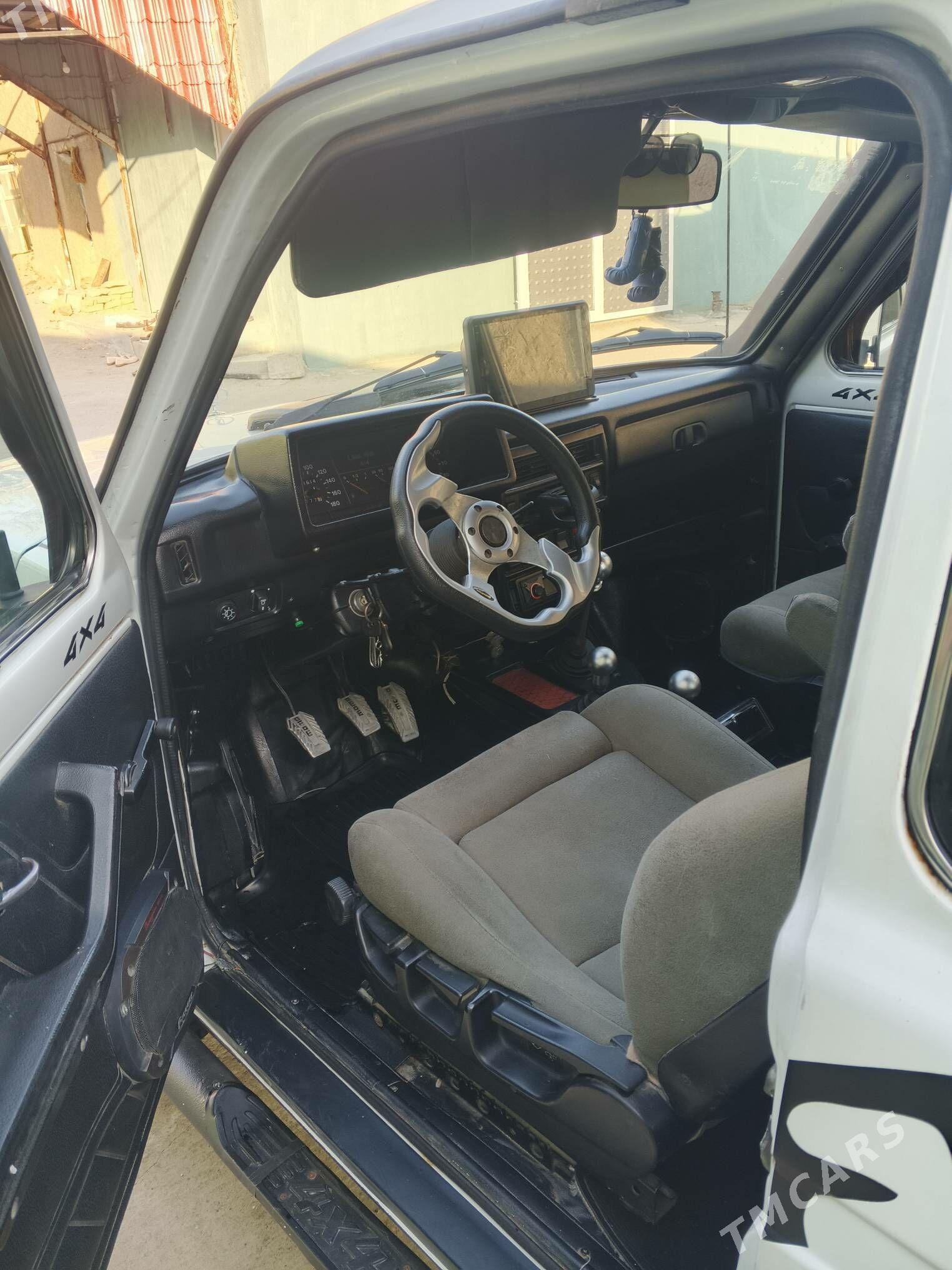 Lada Niva 2003 - 85 000 TMT - Bäherden - img 6