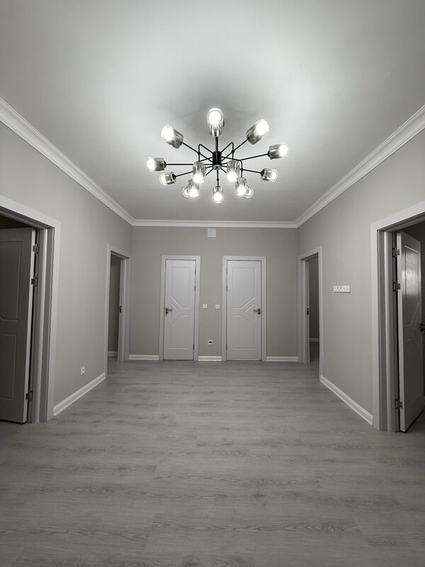 Mir 7/3 3 kom 5 etaź - Parahat 7 - img 1