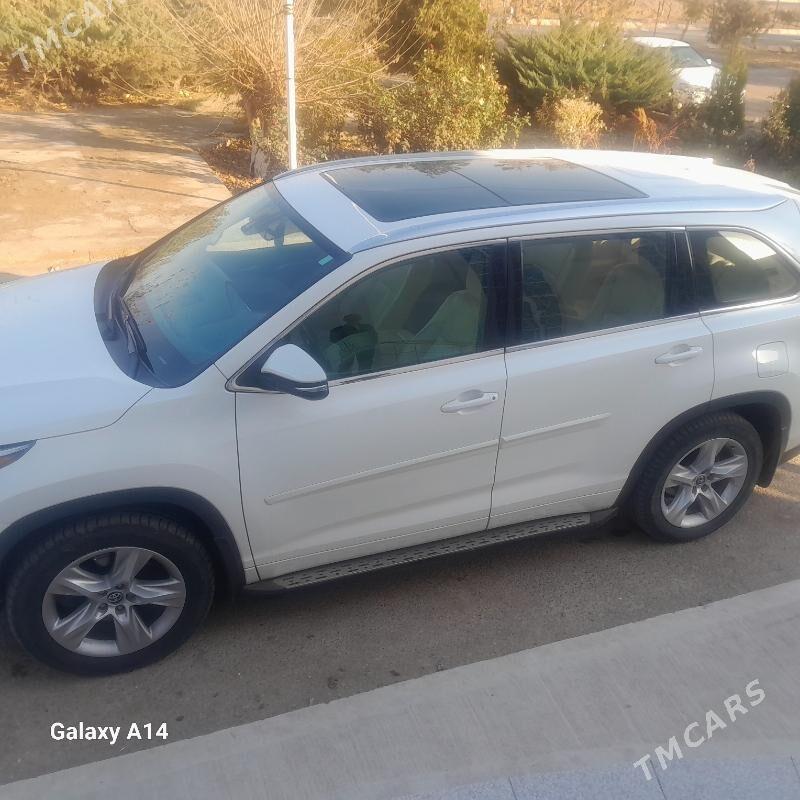 Toyota Highlander 2015 - 440 000 TMT - Ruhubelent etraby - img 5