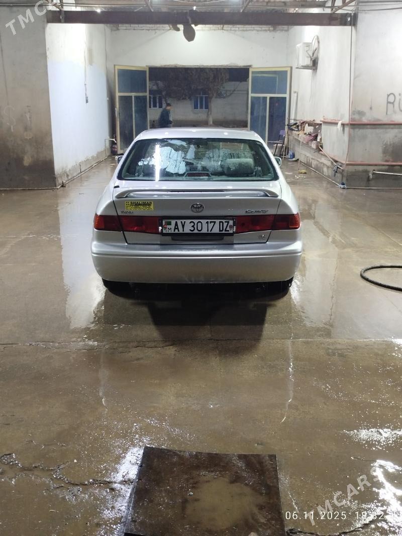 Toyota Camry 2000 - 125 000 TMT - Акдепе - img 3