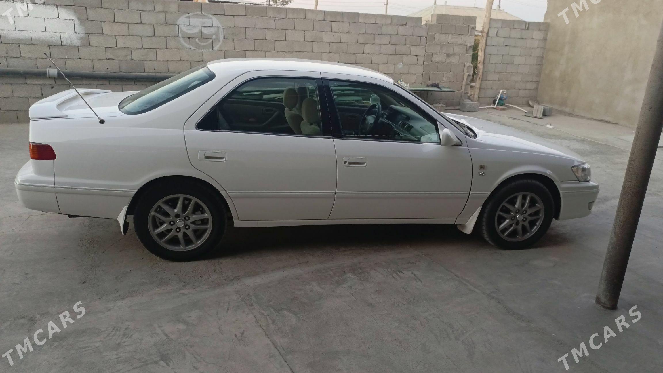 Toyota Camry 2000 - 170 000 TMT - Кёнеургенч - img 7