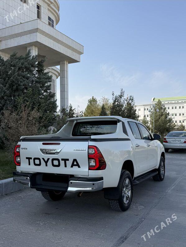 Toyota Hilux 2022 - 588 000 TMT - Ашхабад - img 3