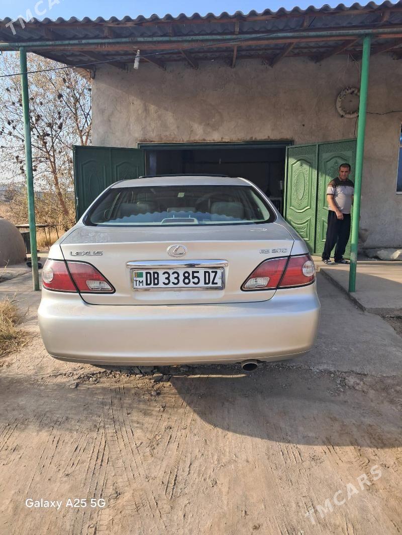 Lexus ES 300 2002 - 200 000 TMT - Болдумсаз - img 2