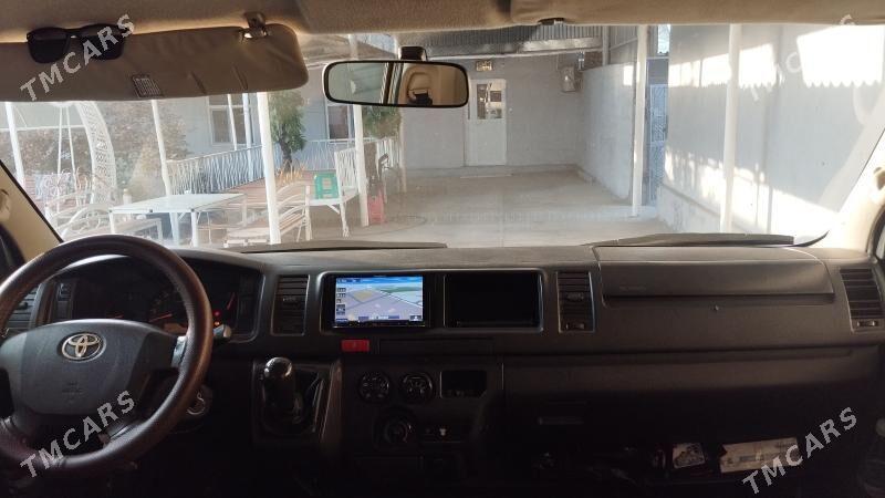 Toyota Hiace 2014 - 415 000 TMT - Бузмеин - img 4