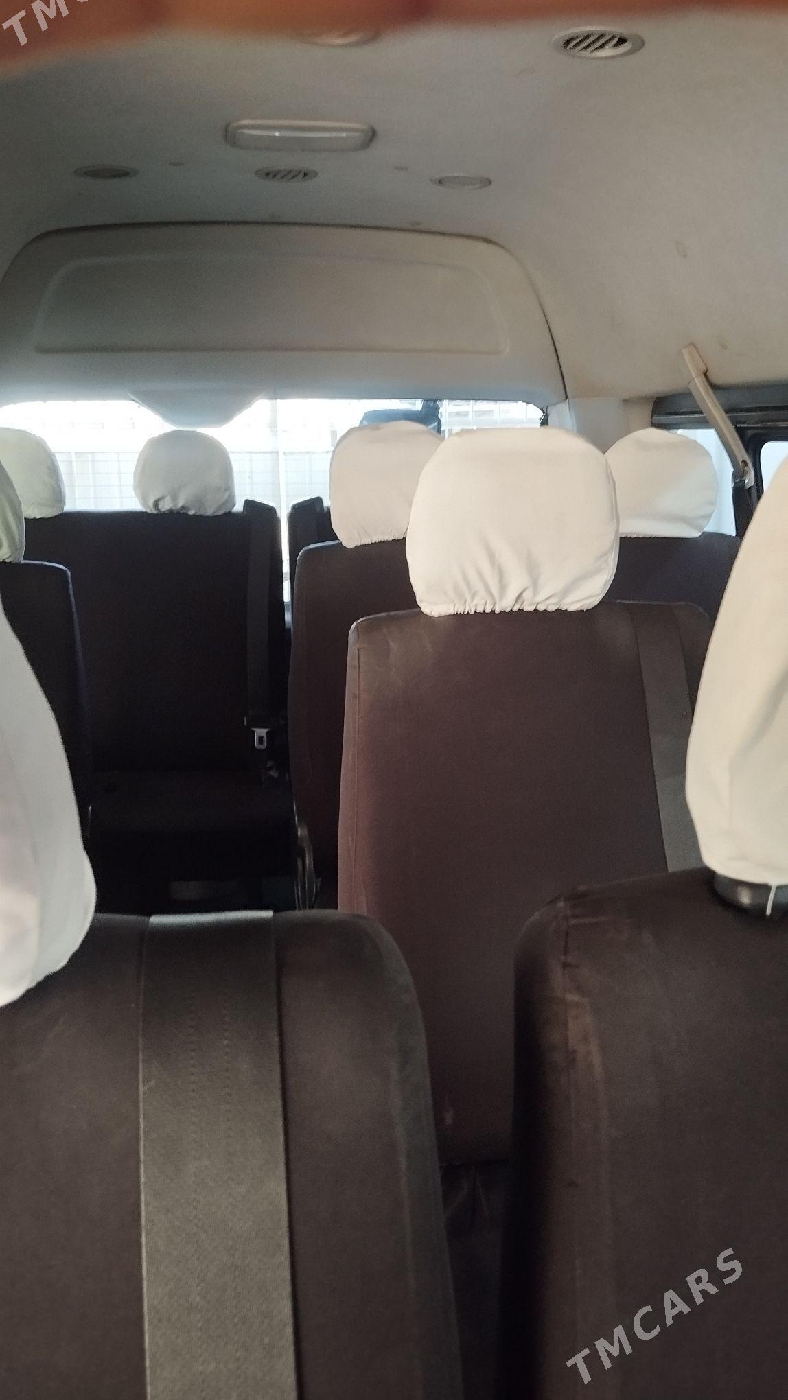 Toyota Hiace 2014 - 415 000 TMT - Бузмеин - img 5